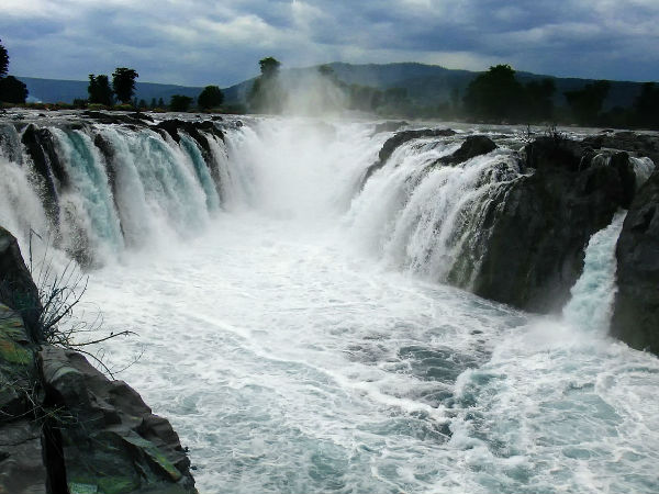 होगेनक्कल झरना