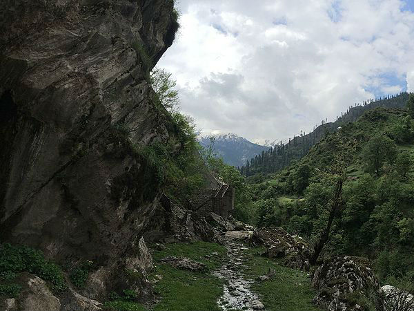  खीर गंगा ट्रैक