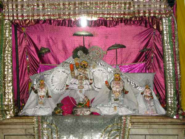 मदन मोहन मंदिर