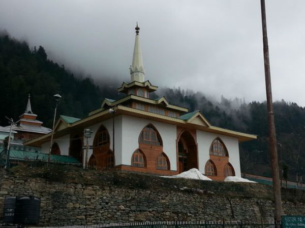 बाबा रेशी मंदिर