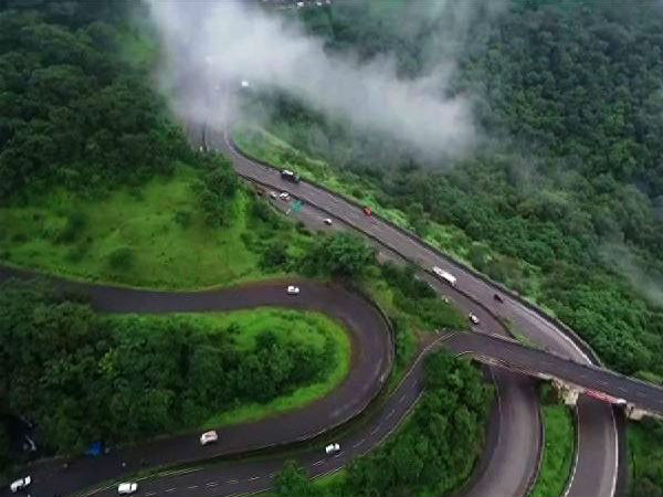 पुणे-मुंबई एक्सप्रेसवे