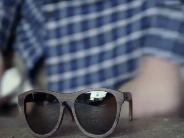 धूप का चश्मा