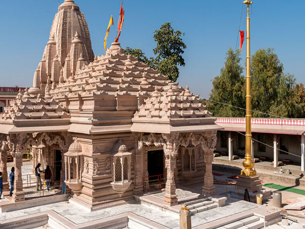 त्रिपुरा सुंदर मंदिर