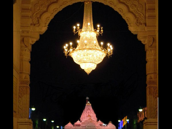 कैसे पहुँचें- अम्बाजी मंदिर गुजरात