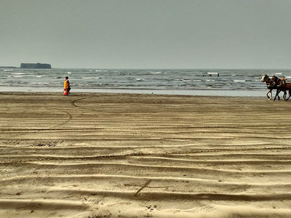 अलीबाग बीच 