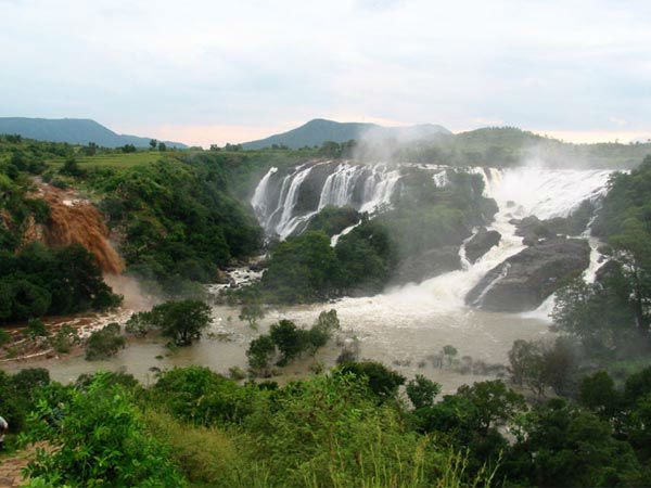 गगनचक्‍की और भाराचक्‍की झरना