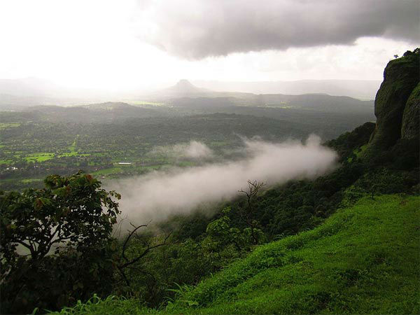 दुरशेत में ट्रैकिंग