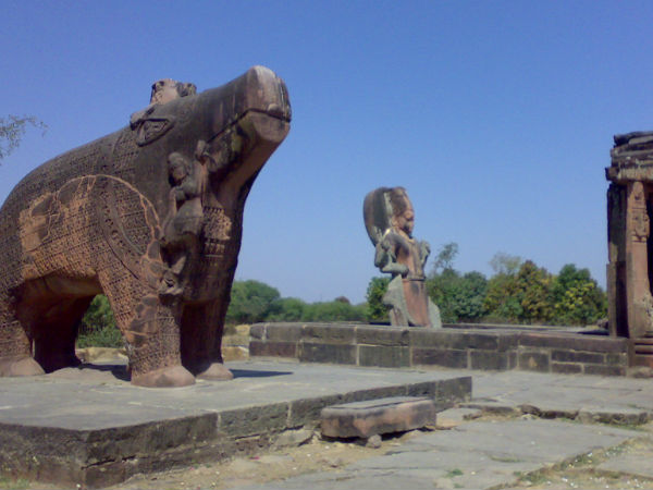 एरान स्मारक, मध्य प्रदेश