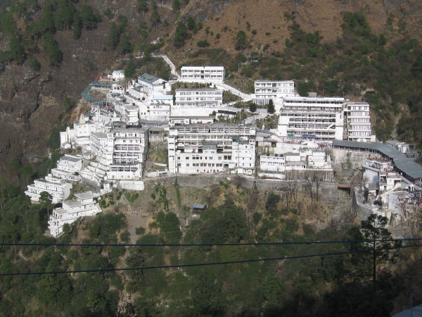 वैष्णो देवी मंदिर, जम्मू-कश्मीर
