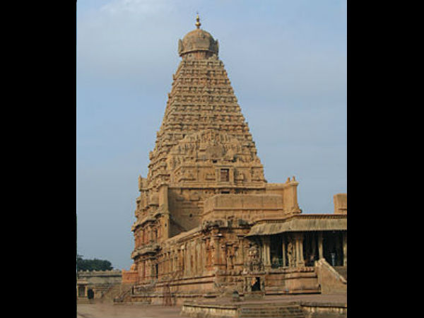 कहां स्थित है?