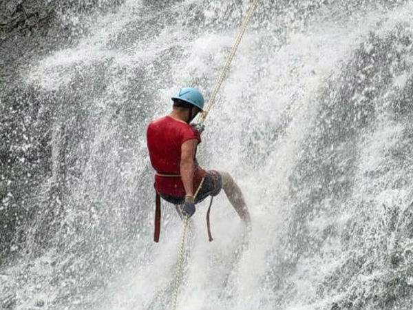 वाटर रेप्लिंग 