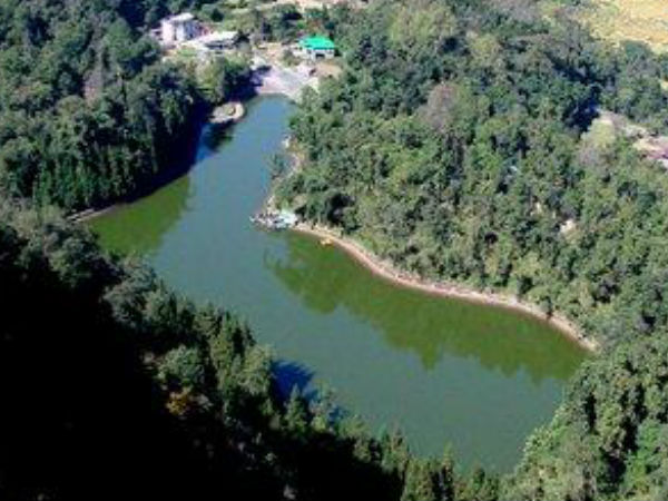 लंपोखारी झील 