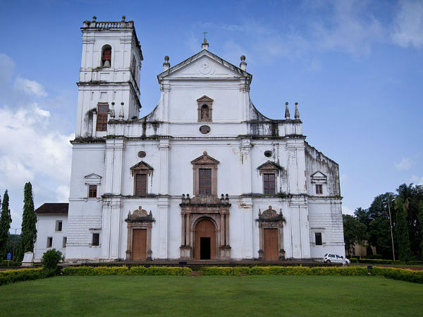 से कैथेड्रल 