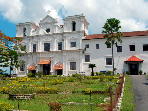 रैचौल सेमिनरी और चर्च