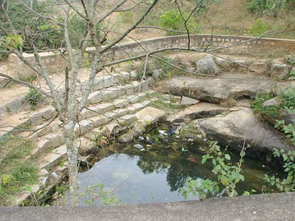 अक्रावती नदी 