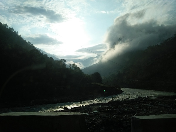 कर्णप्रयाग : अलकनंदा और पिंडर नदी का संगम 