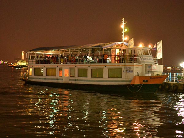 क्यों आएं हुसैन सागर 