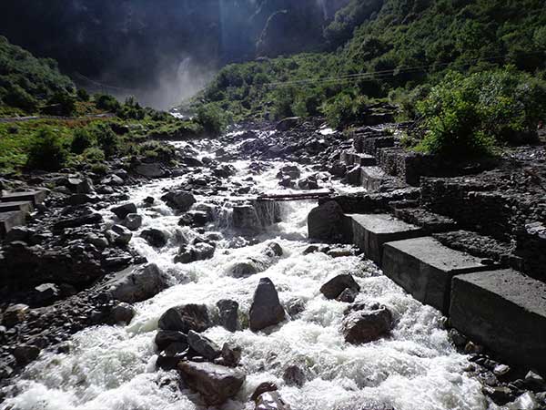 पुलना-भ्यूंडार के रास्ते 