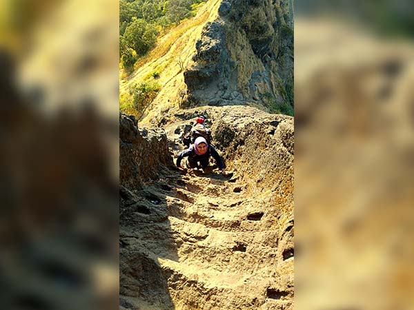 खतरनाक ट्रेक रूट 