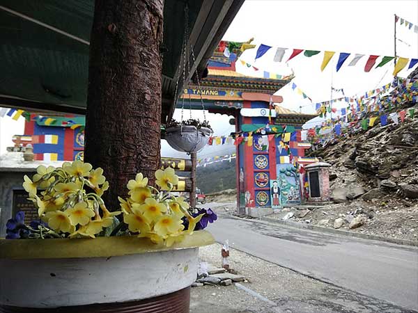 तवांग, एशिया का बड़ा बौद्ध मठ 