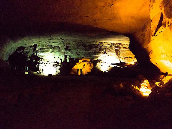 5- बेलम केव, आंध्र प्रदेश 