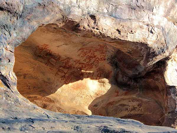 भीमबेटका की गुफाएं 