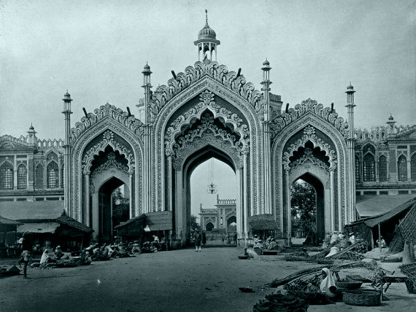 रूमी दरवाजा