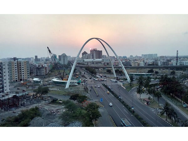 कितना ऊंचा है विश्व बांग्ला गेट?