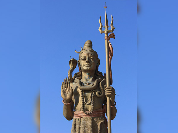 और कहां घूमें - बिनसर महादेव 