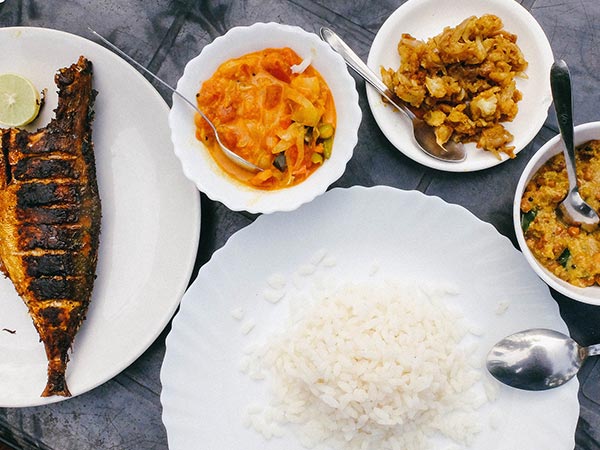 नारियल के साथ मछली 