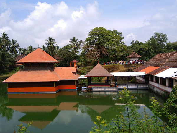 अनंतपुर झील मंदिर 