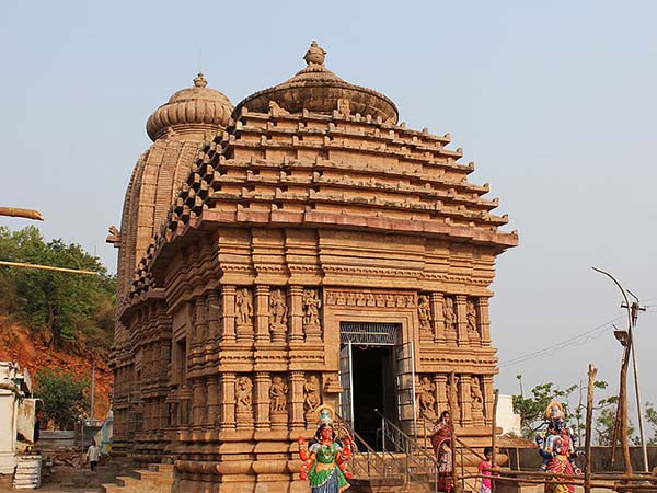 तारा तारिणी मंदिर