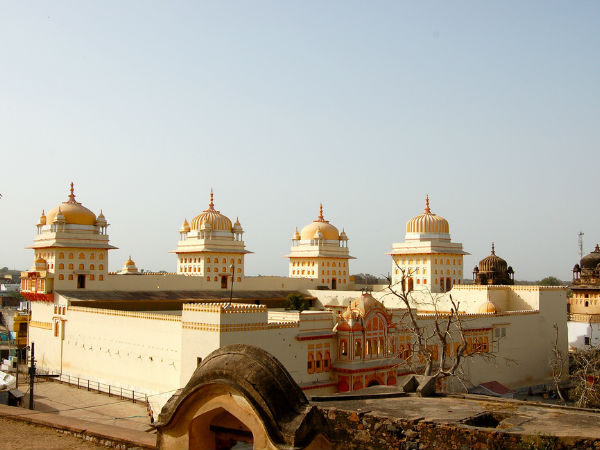 रोज आते है राजा राम