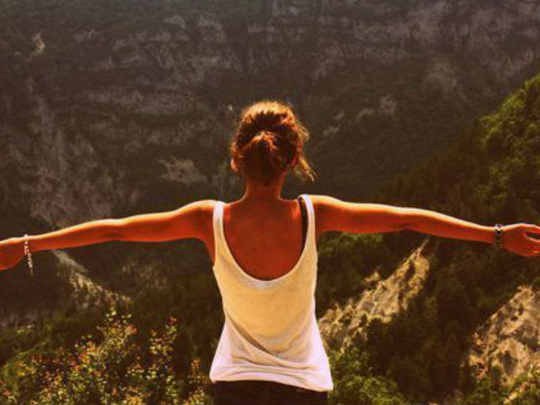 अकेले परेशानी से निपटना 