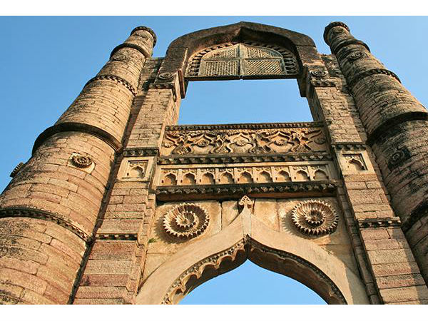 कैसे जाएं चंदेरी 