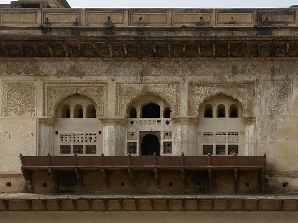 ओरछा का राजा महल 