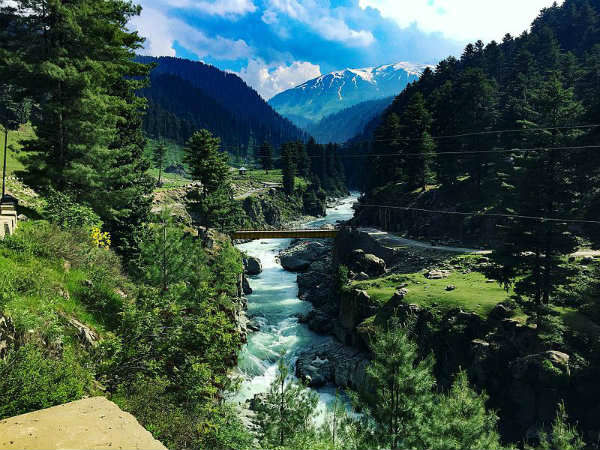 कब जायें अहरबाल झरना 