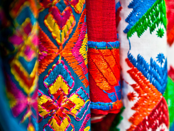 शॉपिंग और खानपान