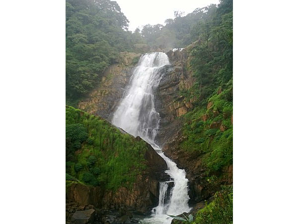 बुरूडे झरना