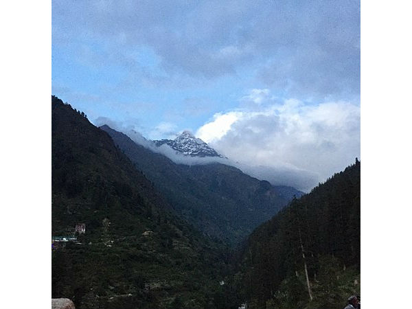 कैसे पहुंचे खीरगंगा?