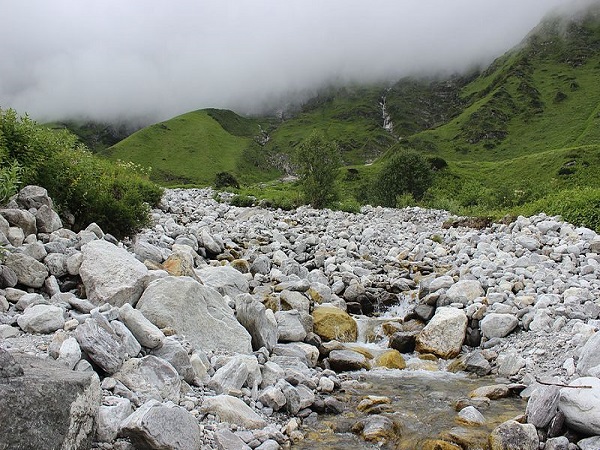 फूलों का घाटी 