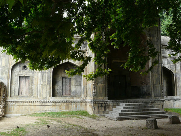 अखुंद मुल्‍ला की मस्जिद