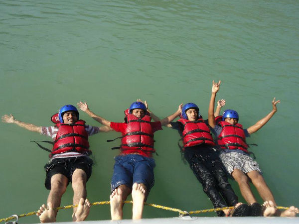 बॉडी सर्फिंग 