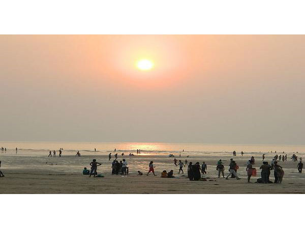 दाना पान बीच