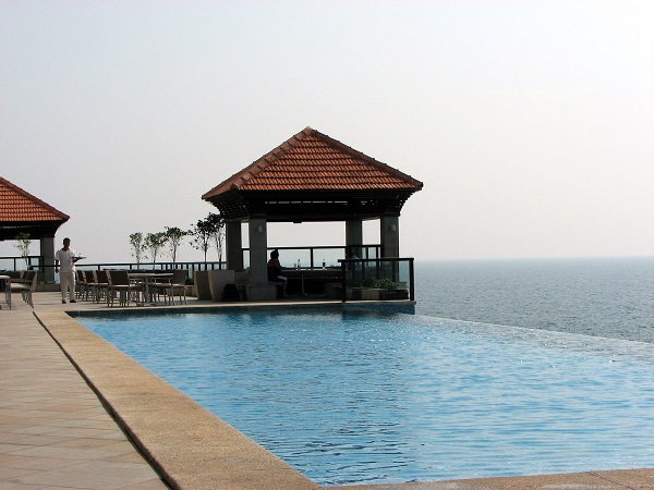 कृत्रिम ऑफ-शोर कोरल रीफ 