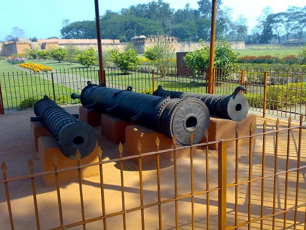 तलातल घर 