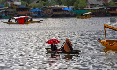 srinagar lake