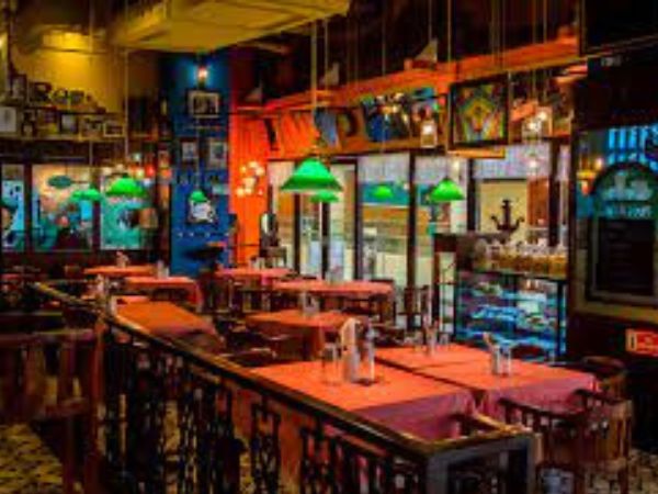 डेसर्ट बार में बूज़ी डेसर्ट ट्राई करें