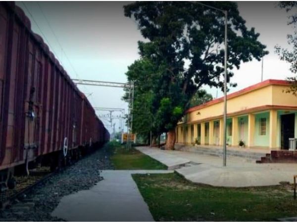 आजादी के बाद भी वीरान पड़ा था ये रेलवे स्टेशन