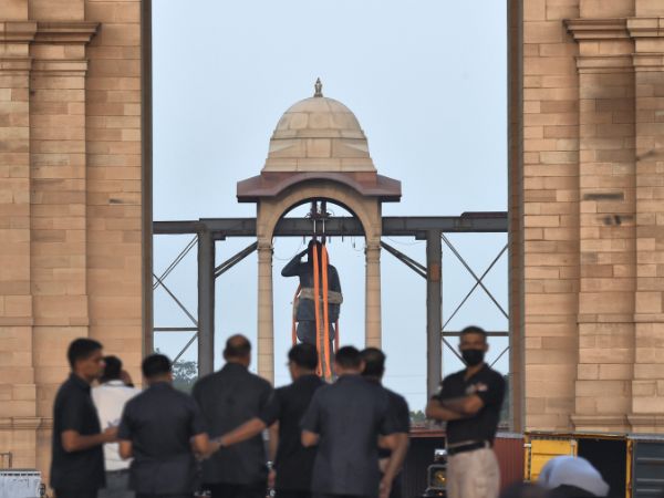 तेलंगाना से दिल्ली लाने के लिए बनाया गया स्पेशल ट्रक